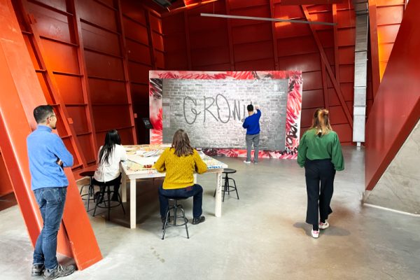 Semi permante graffiti wand installatie in Groninger Museum