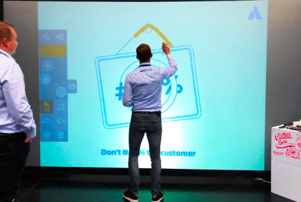 Atlassian graffiti wand tijdens beurs in Wenen