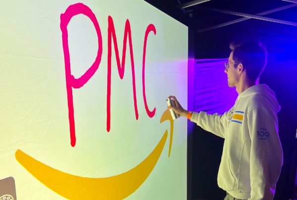 Digitale graffiti wand Amazon event in Luxemburg